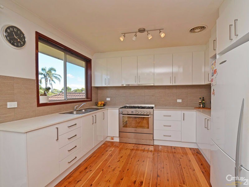 3 BOMBORA AVENUE, Bundeena NSW 2230