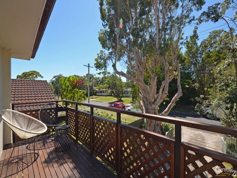 3 BOMBORA AVENUE, Bundeena NSW 2230