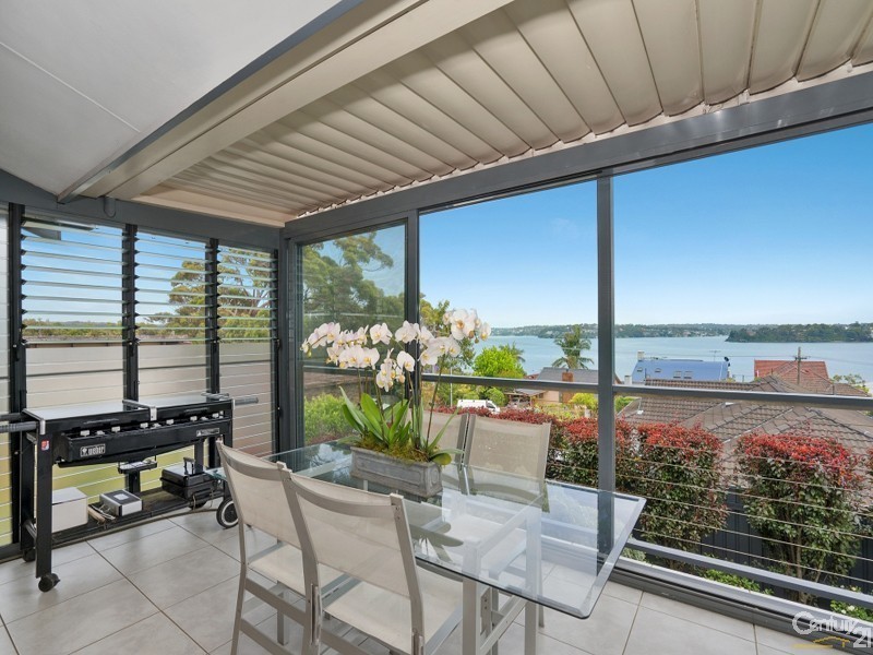 31 LOFTUS STREET, Bundeena NSW 2230