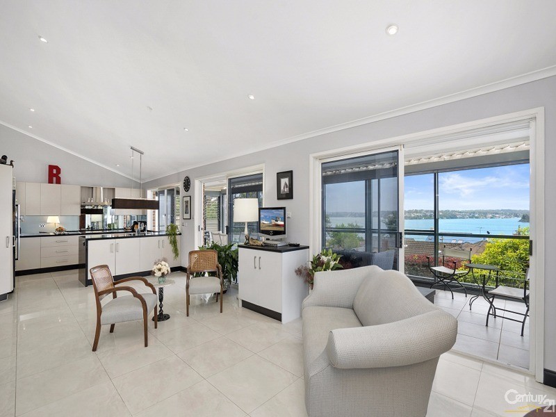 31 LOFTUS STREET, Bundeena NSW 2230