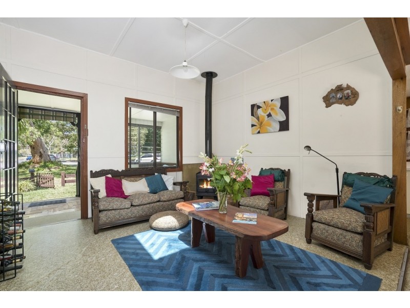 15 LIVERPOOL STREET, Bundeena NSW 2230