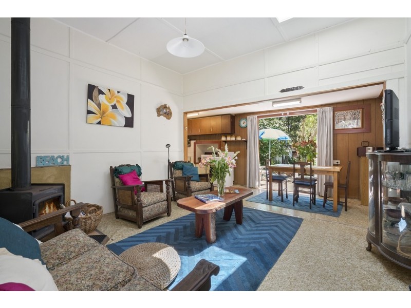15 LIVERPOOL STREET, Bundeena NSW 2230