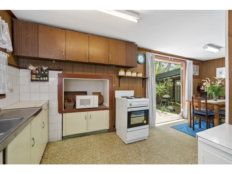 15 LIVERPOOL STREET, Bundeena NSW 2230