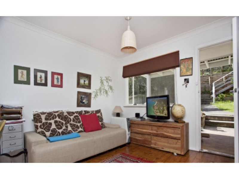 1 ERIC STREET, Bundeena NSW 2230