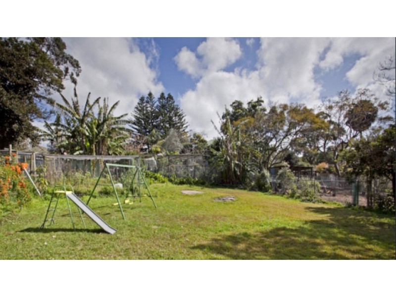 1 ERIC STREET, Bundeena NSW 2230