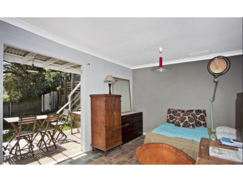 1 ERIC STREET, Bundeena NSW 2230