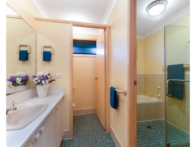 27 BOMBORA AVENUE, Bundeena NSW 2230