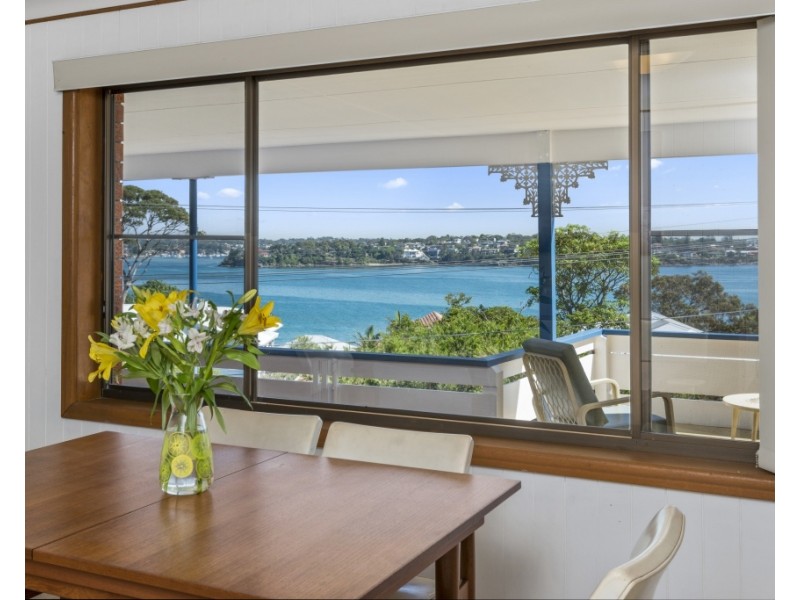 62 LOFTUS STREET, Bundeena NSW 2230