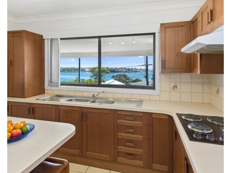 62 LOFTUS STREET, Bundeena NSW 2230