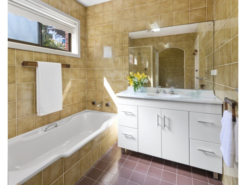 62 LOFTUS STREET, Bundeena NSW 2230