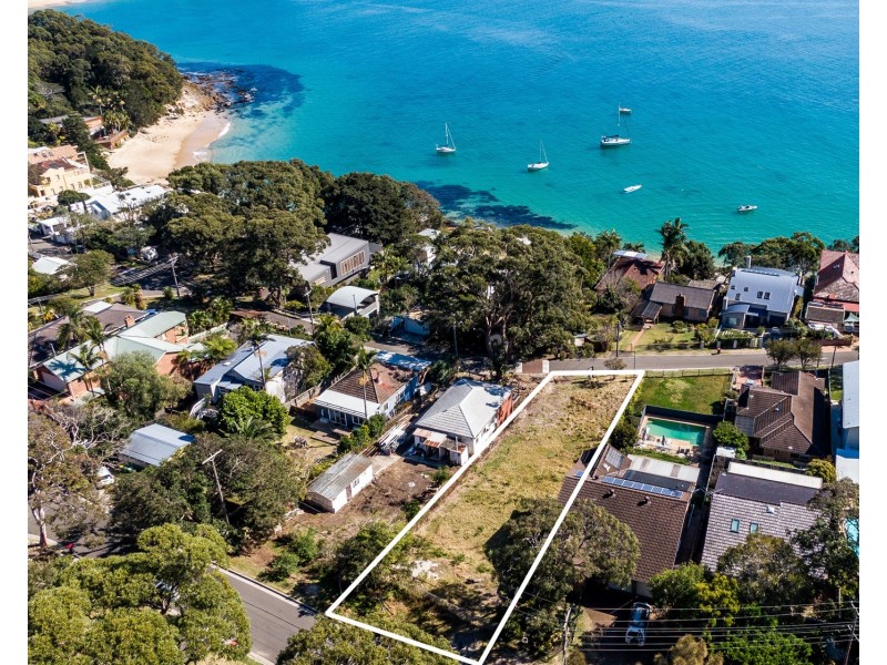 35 LOFTUS STREET, Bundeena NSW 2230