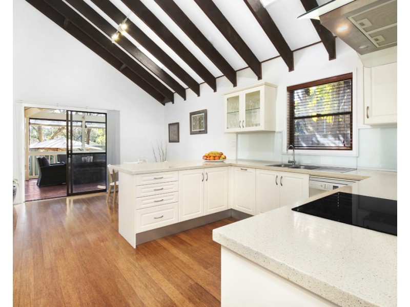 11 BOMBORA AVENUE, Bundeena NSW 2230