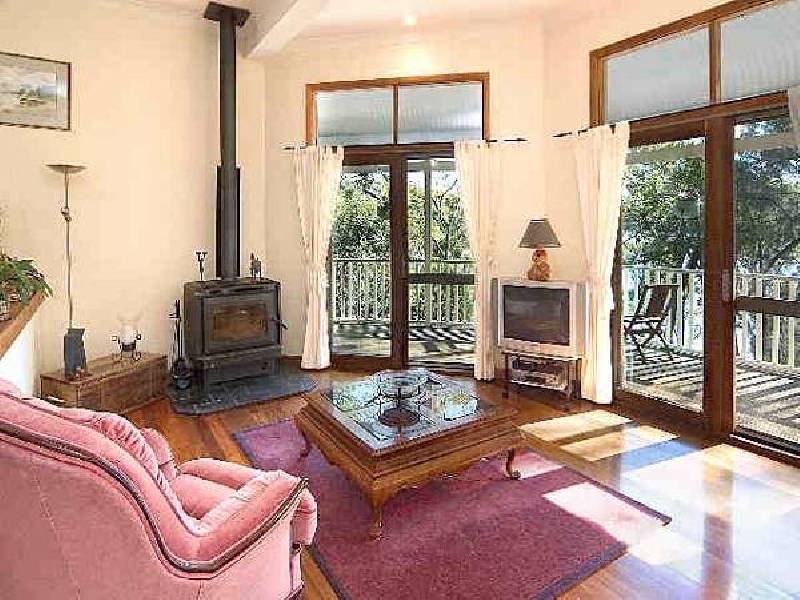 6 CULLEN LANE, Maianbar NSW 2230