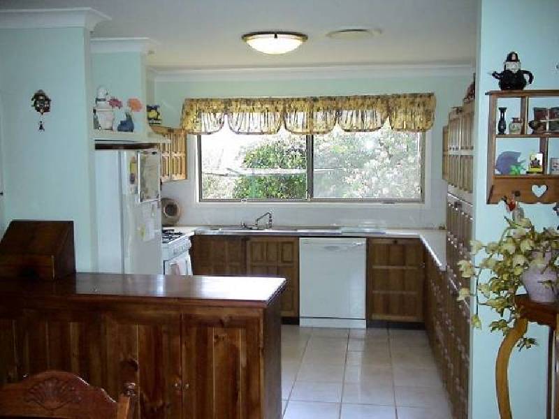 26 Claines Cres, Wentworth Falls NSW 2782