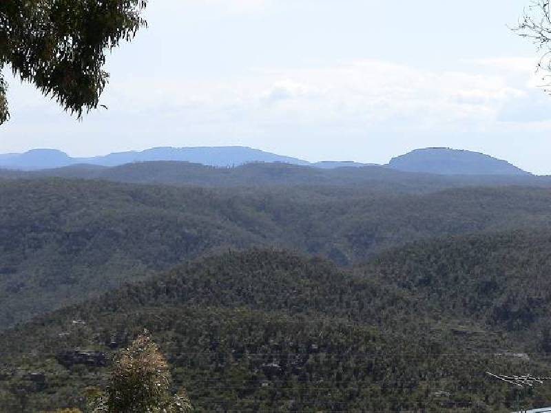 26 Claines Cres, Wentworth Falls NSW 2782