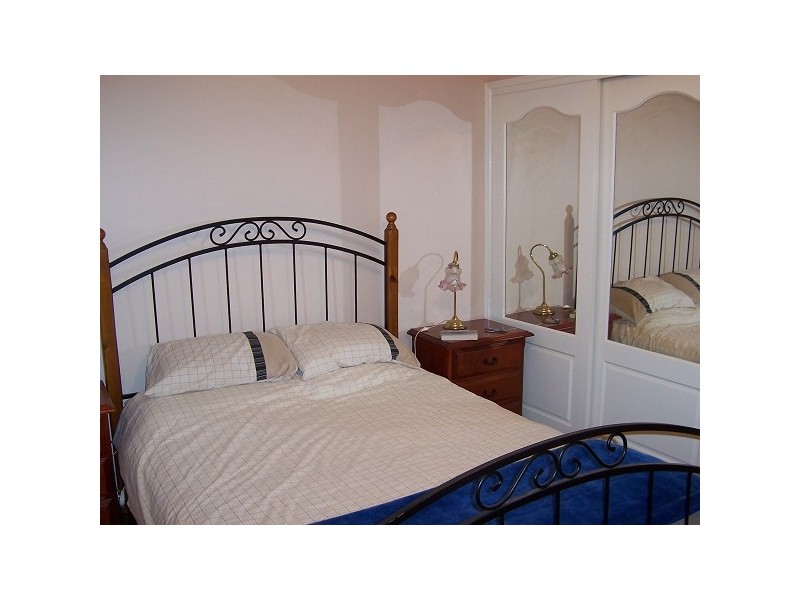 4 Kitchener Avenue, Wentworth Falls NSW 2782