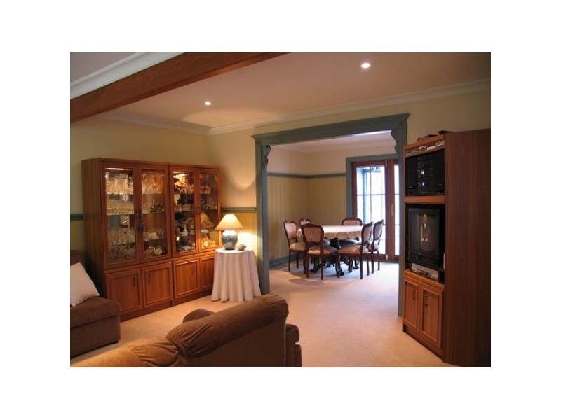 10 Page Avenue, Wentworth Falls NSW 2782