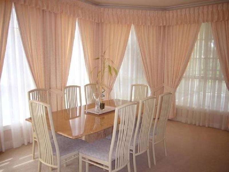 11 Boronia Rd, Wentworth Falls NSW 2782