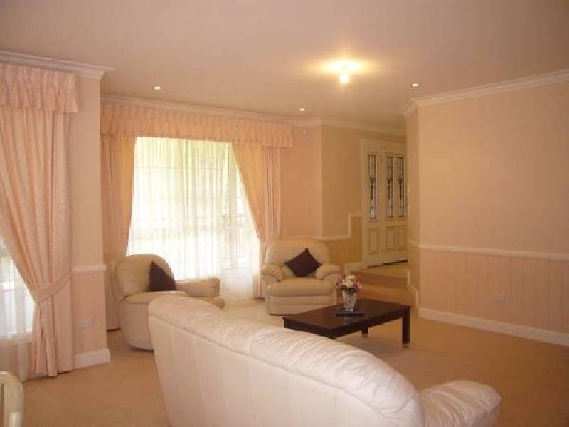 11 Boronia Rd, Wentworth Falls NSW 2782