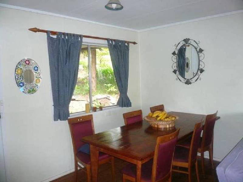 33 Westbourne Ave, Wentworth Falls NSW 2782