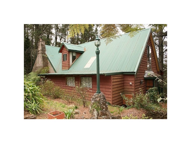 34 Winston St, Leura NSW 2780