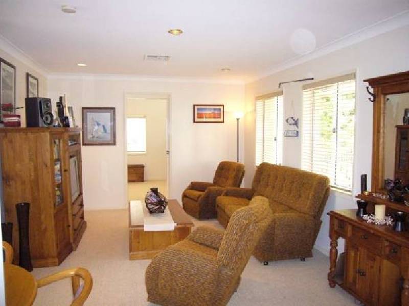 63 Henderson Road, Wentworth Falls NSW 2782