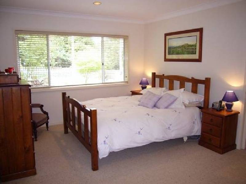 63 Henderson Road, Wentworth Falls NSW 2782