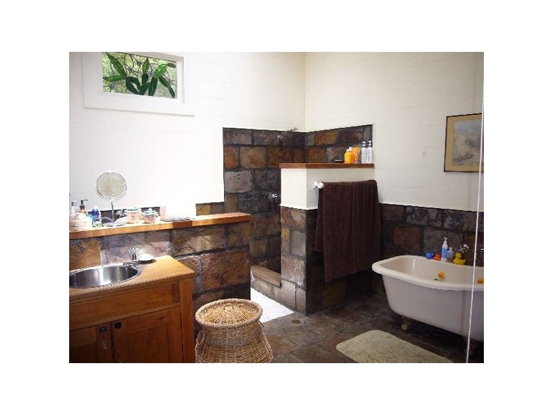 21 Jamieson Street, Wentworth Falls NSW 2782