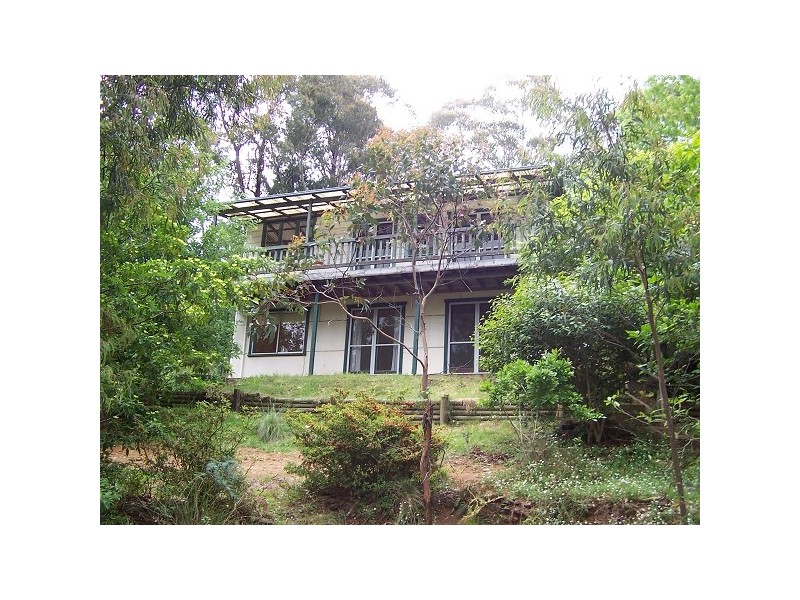 9 Yanko Ave, Wentworth Falls NSW 2782