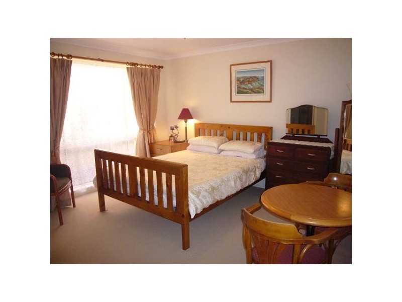 11 Wilson St, Wentworth Falls NSW 2782