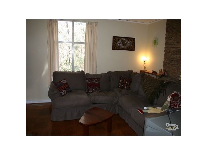 23 Edward Pde, Wentworth Falls NSW 2782