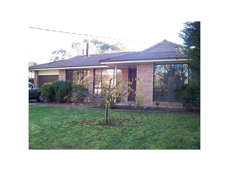 30 Canberra Street, Wentworth Falls NSW 2782