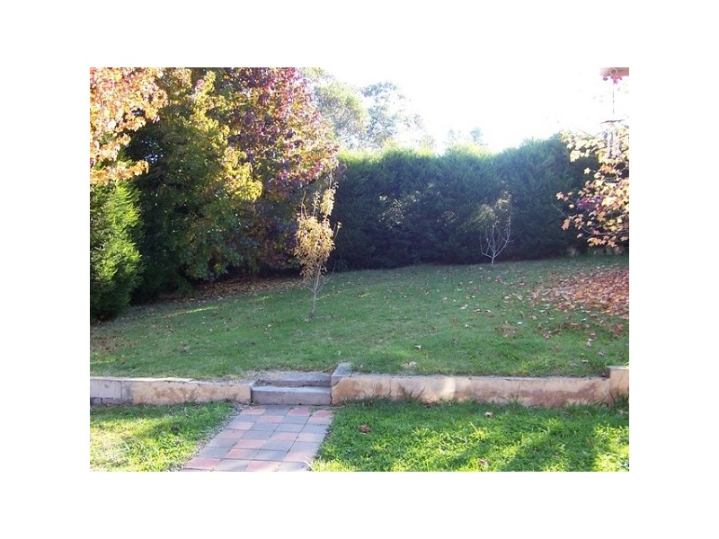 30 Canberra Street, Wentworth Falls NSW 2782