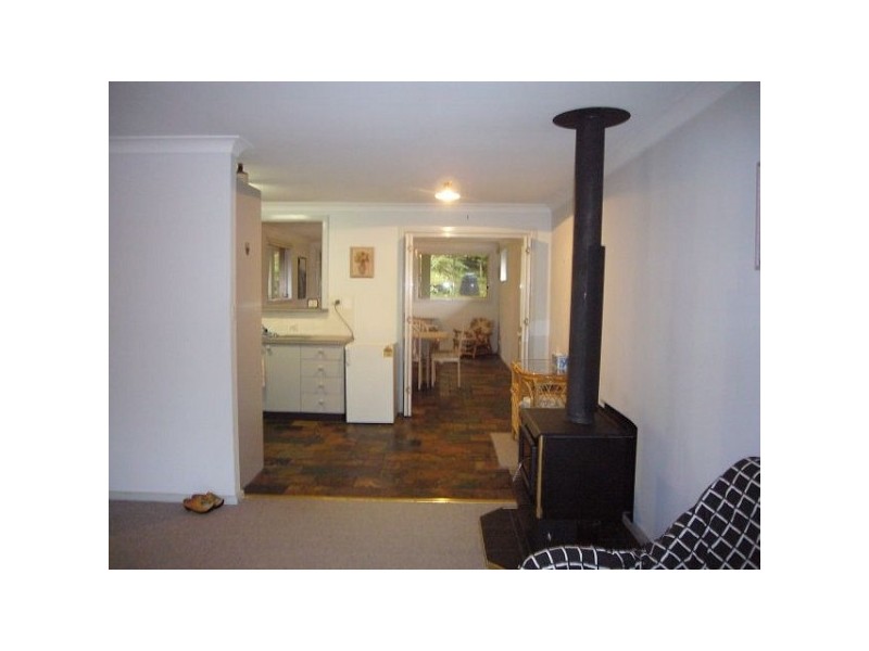 34 Flora St, Wentworth Falls NSW 2782