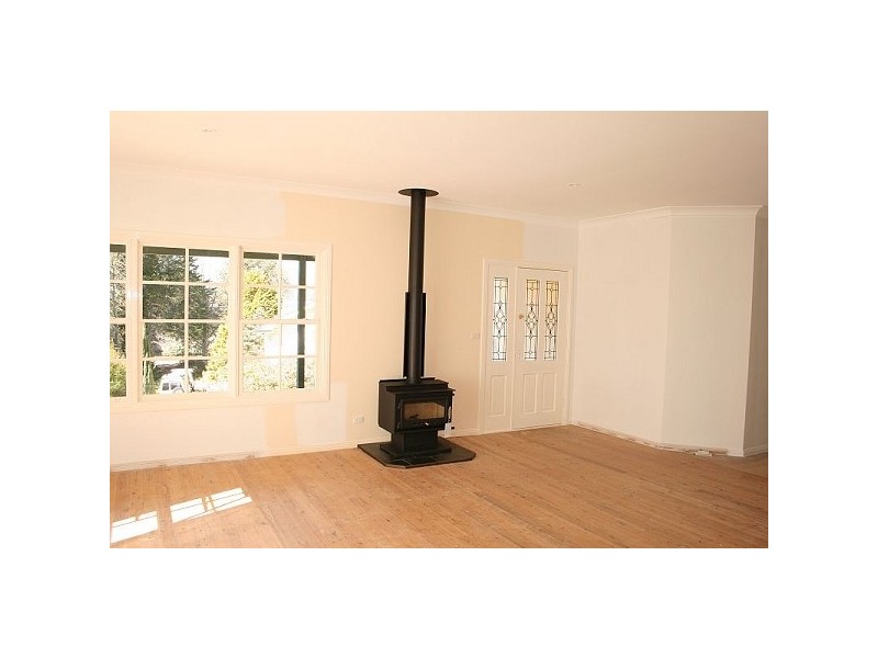 35 Northcote Rd, Leura NSW 2780