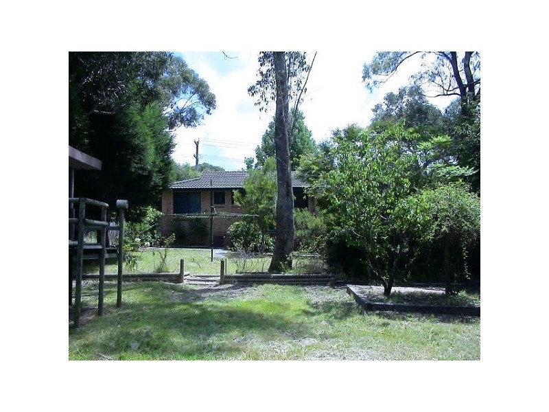 17 Hill Street, Wentworth Falls NSW 2782