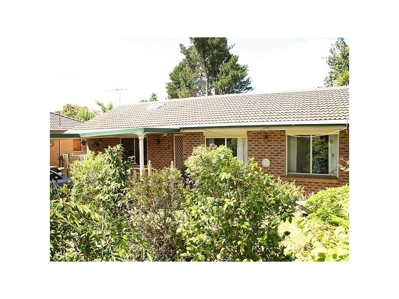 14 Cook Road, Wentworth Falls NSW 2782