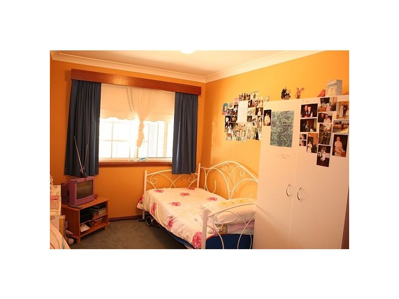 99 Dalrymple Ave, Wentworth Falls NSW 2782