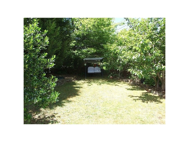 11 Pritchard St, Wentworth Falls NSW 2782