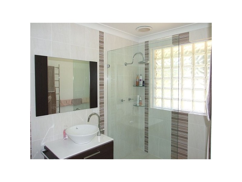 11 Pritchard St, Wentworth Falls NSW 2782