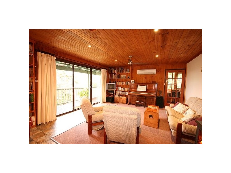 3 Panorama Cr, Wentworth Falls NSW 2782
