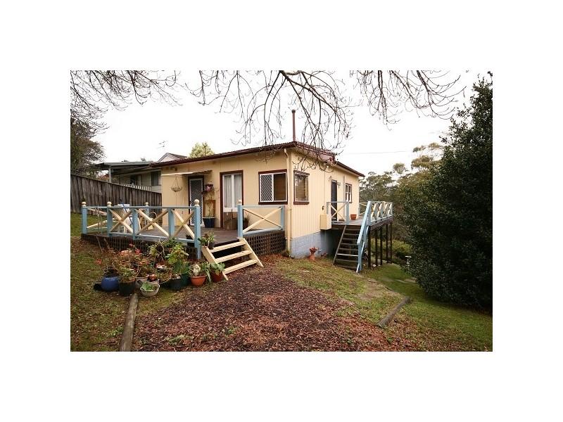 1 St Georges Pde, Wentworth Falls NSW 2782