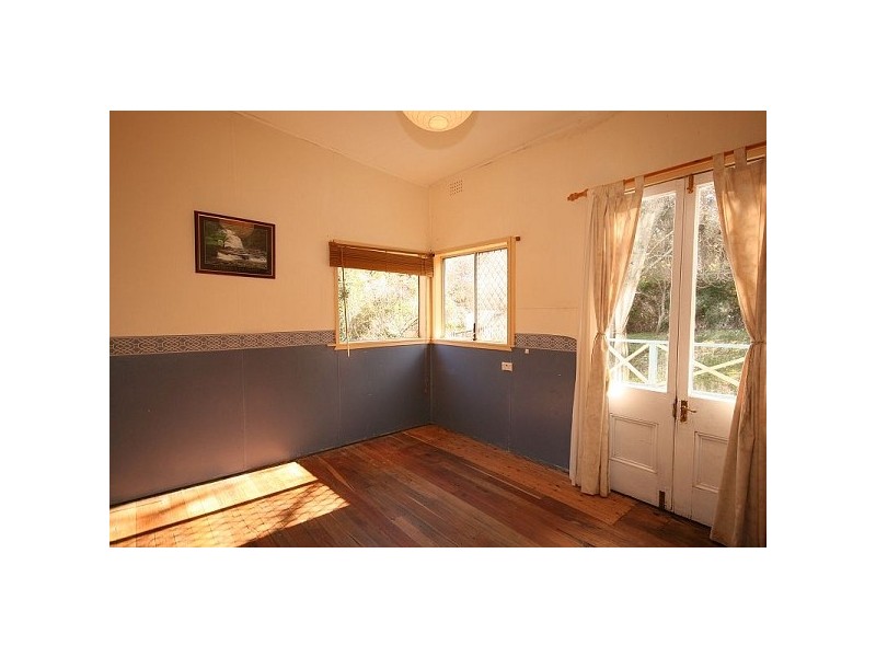 1 St Georges Pde, Wentworth Falls NSW 2782