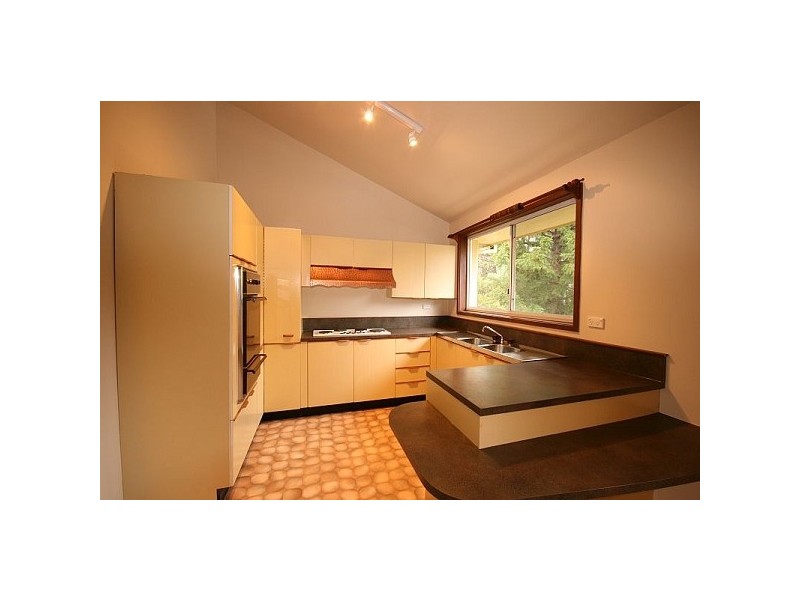 42 Edward Pde, Wentworth Falls NSW 2782