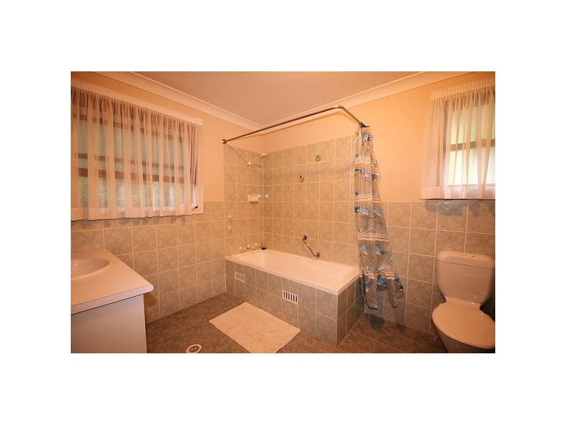 10 Olympian Pde, Leura NSW 2780