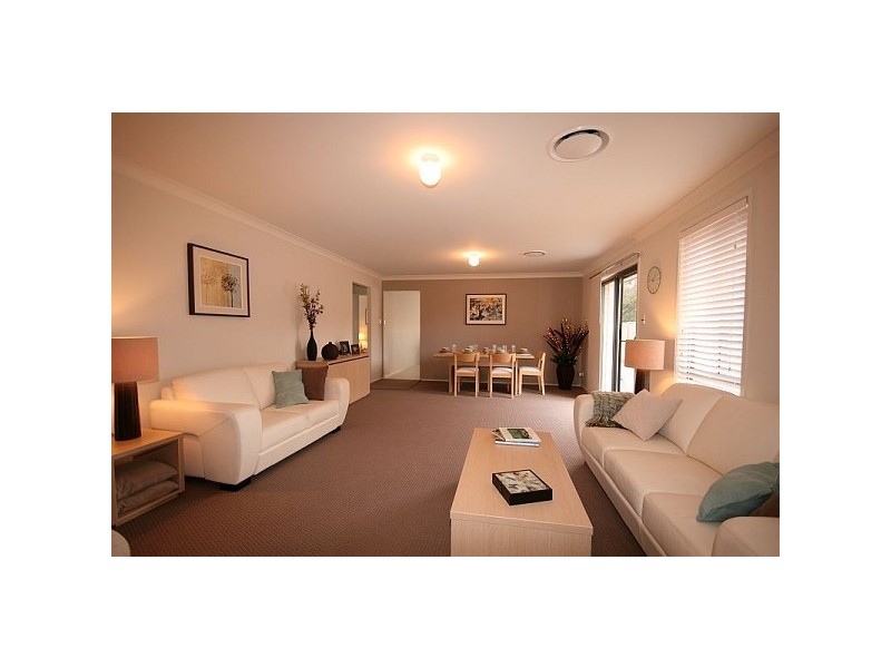 15 Kalinda Rd, Bullaburra NSW 2784