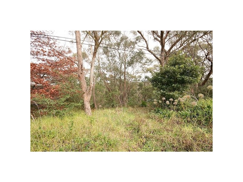 33 Boronia Rd, Bullaburra NSW 2784