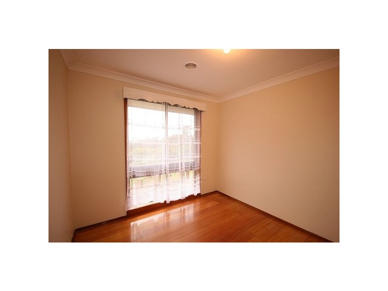 25 Taylor Ave, Wentworth Falls NSW 2782