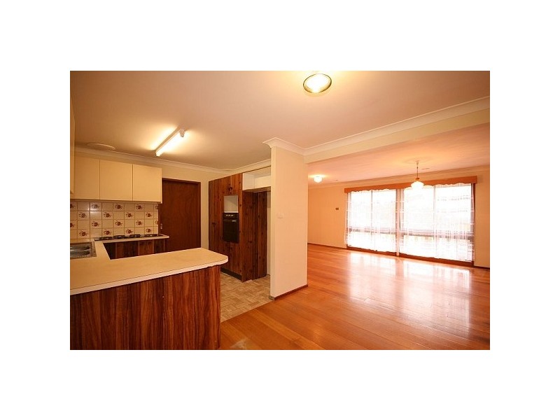 25 Taylor Avenue, Wentworth Falls NSW 2782