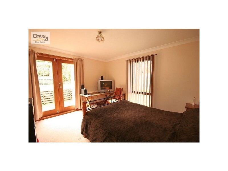 18 Banksia Rd, Wentworth Falls NSW 2782